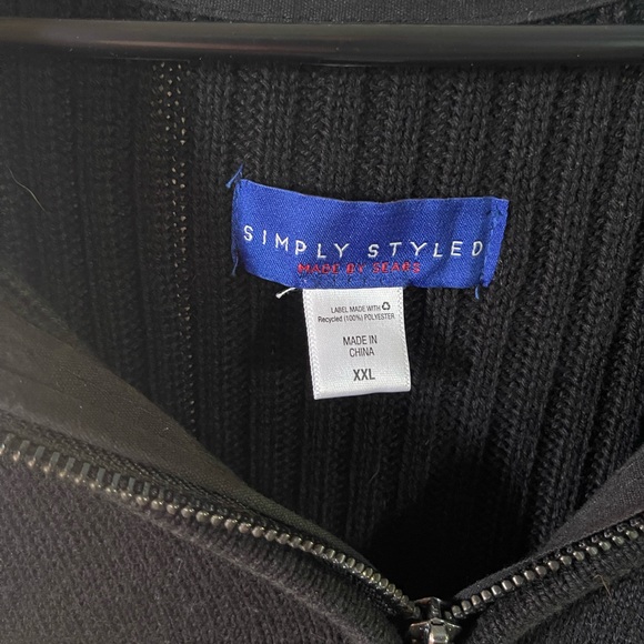 Simply Styled Sweater - Picture 2 of 7